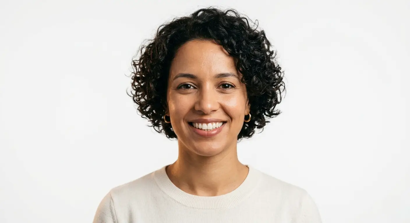 Patiente souriante au Clinique Dentaire Les Tulipes, Casablanca